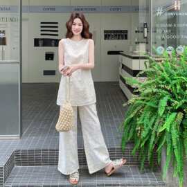 白色法式复古刺绣无袖背心阔腿裤两件套女2026夏季清冷松弛感套装