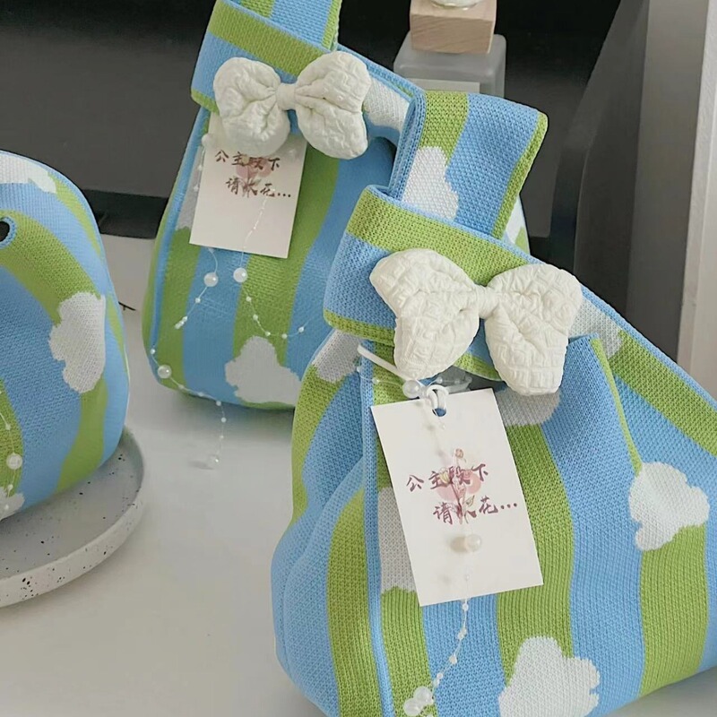 Souvenirs, Holiday Souvenirs, Knitted Bags, Gift Bags, Girls' Knitted Shoulder Bags, Versatile Cloud Knitting