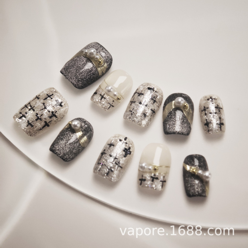 French-Style Chanel-Inspired Handmade Nail Tips, Pure Handcrafted with a High-End Feel, Plaid Pattern with Rhinestones, Vintage, Skin-Brightening, Nail Art Wholesale French-Style Chanel-Inspired Handmade Nail Tips, Pure Handcrafted with a High-End Feel, Plaid Pattern with Rhinestones, Vintage, Skin-Brightening, Nail Art Wholesale