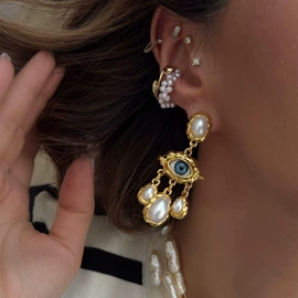 项链;戒指;耳环