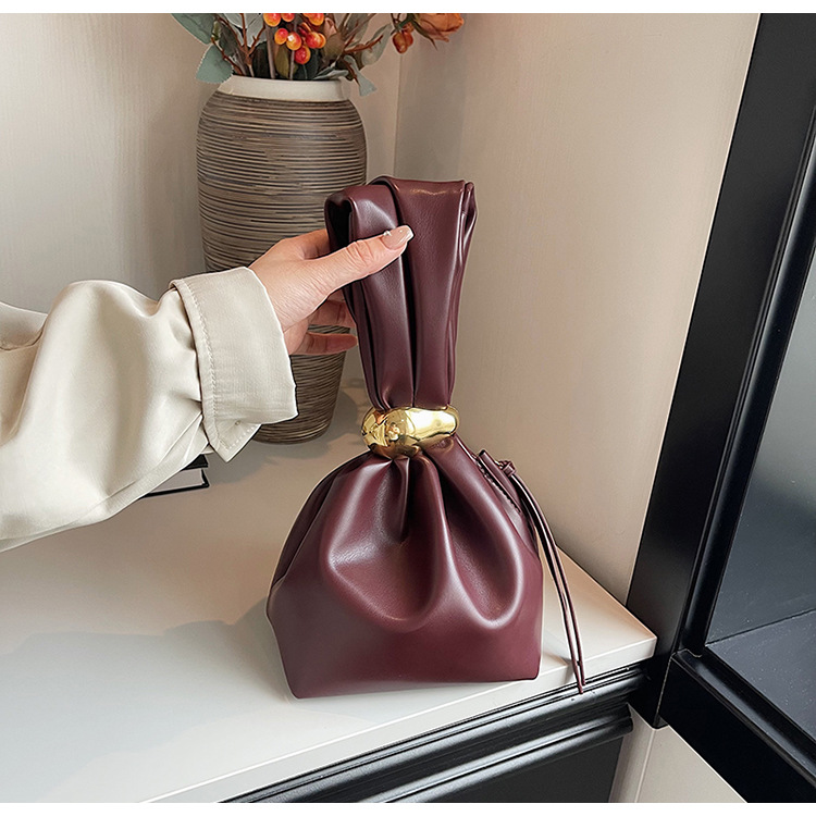 2024 new high-end pleated cloud women's fashion trend versatile handbag personalized hand-held lucky bag_voghion.com