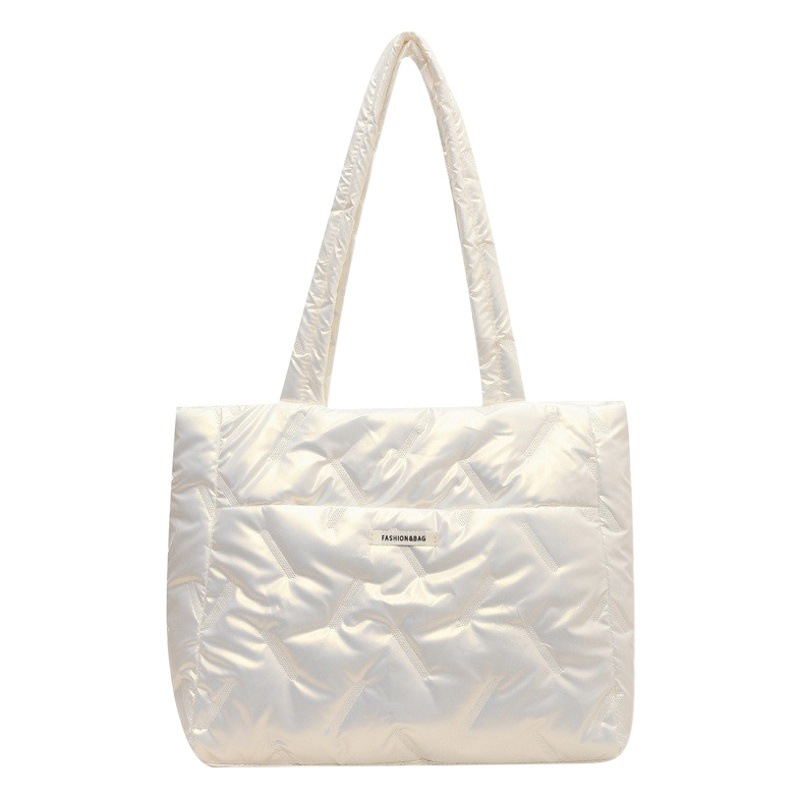 Gran capacidad abajo bolso de mano para las mujeres 2024 nuevo bolso casual moda todo partido ligero bolso de hombro moda al por mayor