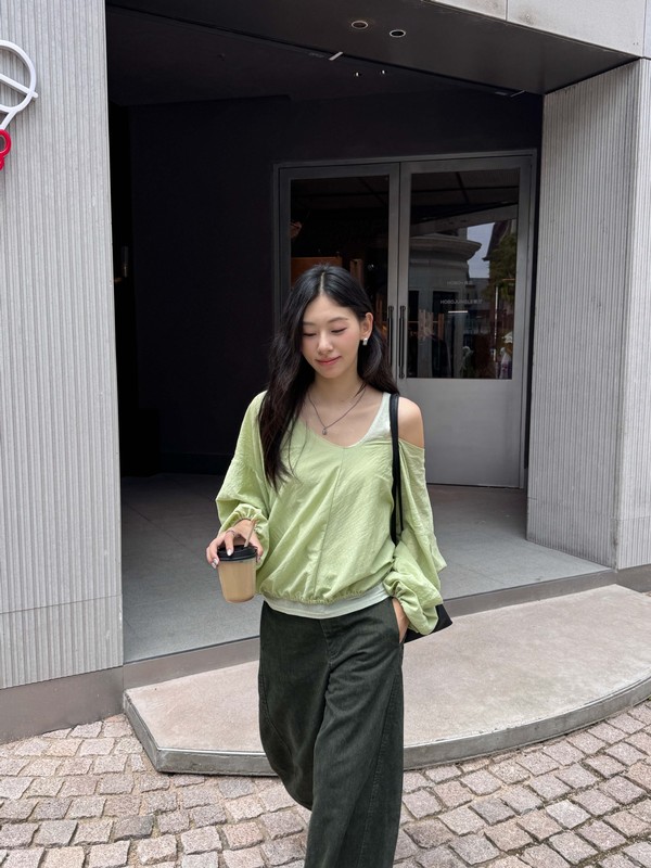 广州黄峥韩系V领设计感两件套衬衫女百搭宽松显瘦长袖上衣530805|undefined