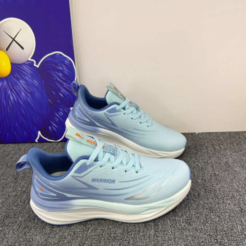 New domestic brand men's sports shoes, waterproof leather, lightweight, waterproof student running shoes, fashionable and versatile, men's R849 New domestic brand men's sports shoes, waterproof leather, lightweight, waterproof student running shoes, fashionable and versatile, men's R849