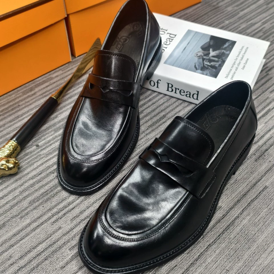 Мужские туфли нового стиля: британские лоферы-слипоны для повседневной носки, деловые повседневные кожаные туфли, дышащие, высококачественные, комфортные.