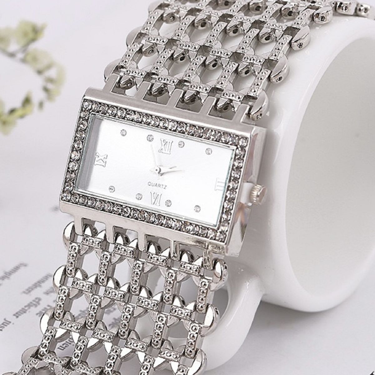 Cross-border Hot-selling Fashion Diamond-encrusted Square Women's Bracelet Watch Light Luxury High-end Hollow Bracelet Quartz Watch