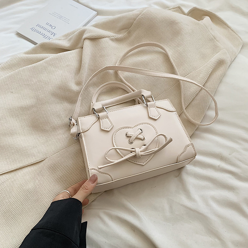 Bolso de mujer 2024 nuevo bolso de hombro de verano versátil bolso de mano pequeño bolso de trabajo pequeño bolso