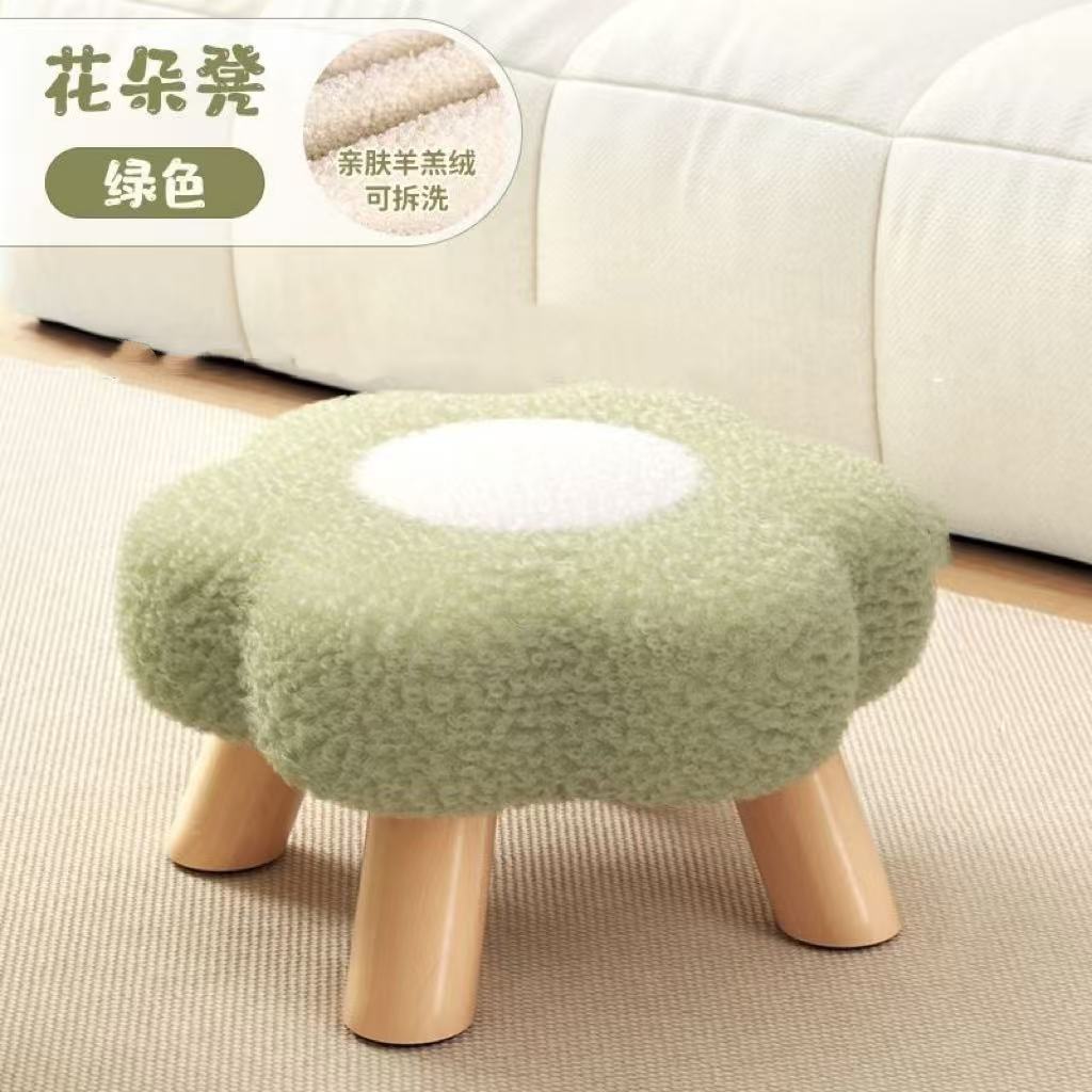 Nuevo pequeño taburete flor princesa viento taburete bajo taburete ultra suave taburete de nubes para niños caseros lindos taburetes de peluche para cambiar zapatos image 12