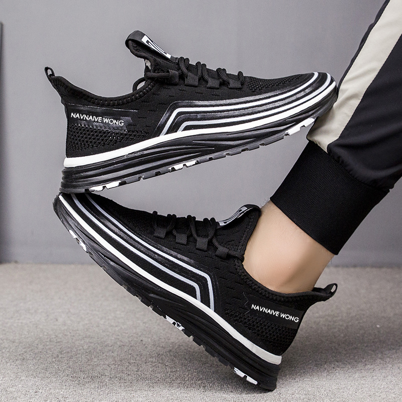 Zapatos de hombre zapatos de malla de verano 2023 nueva versión coreana de todos los partidos zapatos casuales de tendencia coreana zapatos deportivos transpirables tejidos voladores