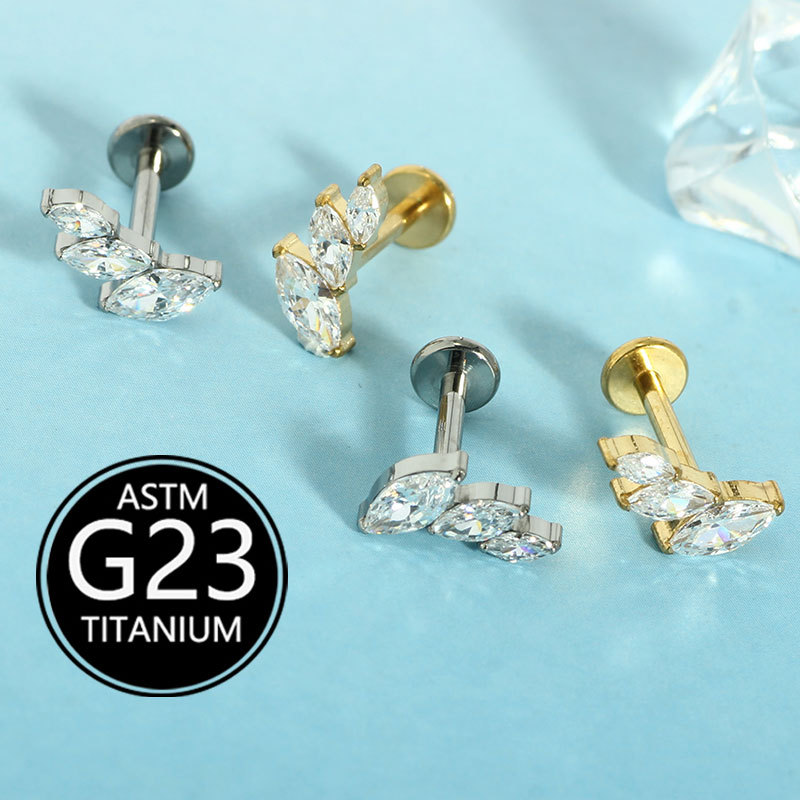 16G labret stud size and finish detail