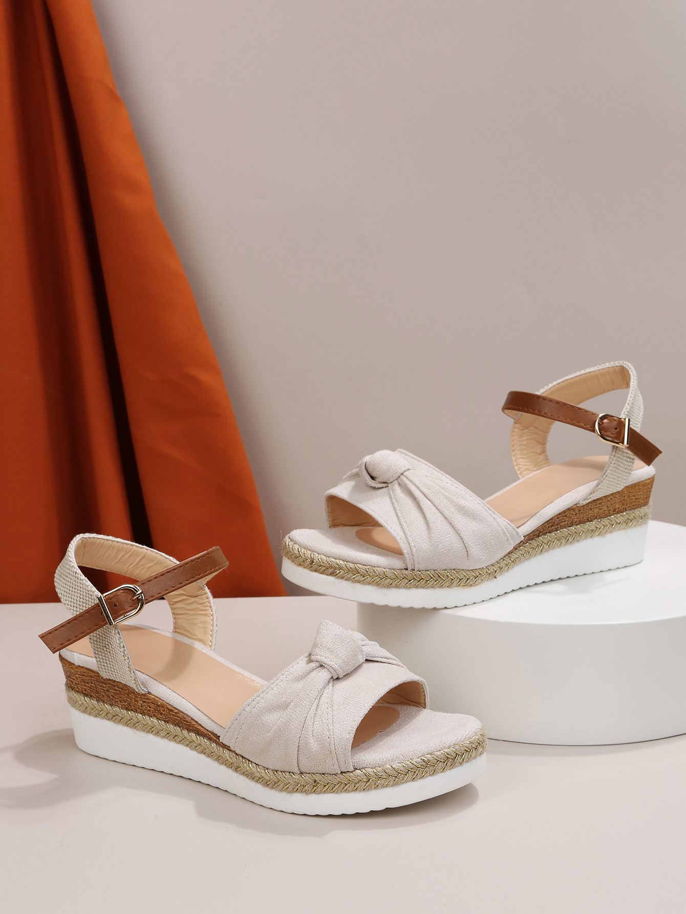 Title 11, Kadınlar için Balık Ağzı Tasarımlı Kenevir Hala...