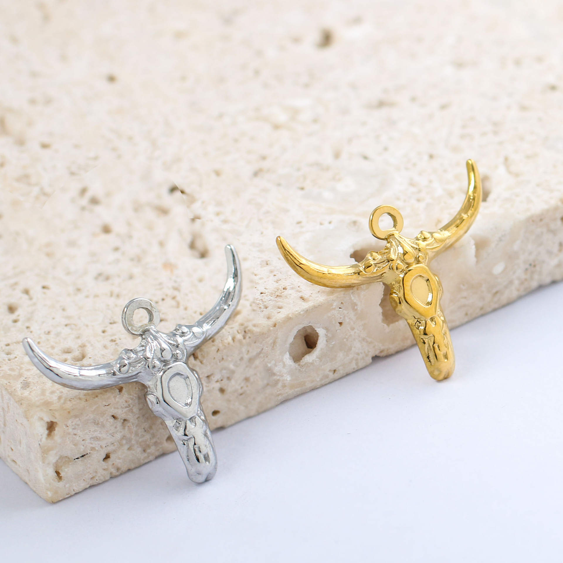 3 Stück Bull Head Charms Persönlichkeit Tier Edelstahl Anhänger DIY Halskette Armband Schmuck Zeug Erkenntnisse Zubehör – Detail 4