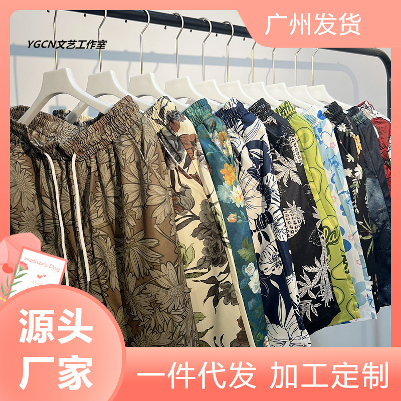 Dropshipping Retro Hawaiian Vacation Flower Shorts for Men and Women Casual Sports Pants Loose Seaside Beach Pants