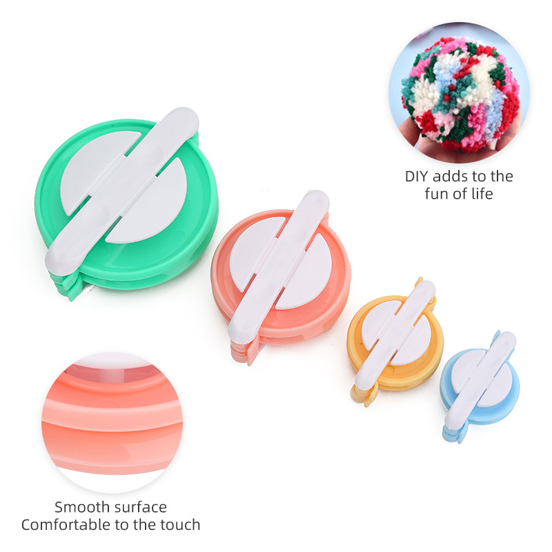 Venta directa de comercio exterior máquina de trenzado de bolas de lana color Conjunto de 4 piezas herramienta de trenzado muñeca bola de peluche bola que hace la máquina