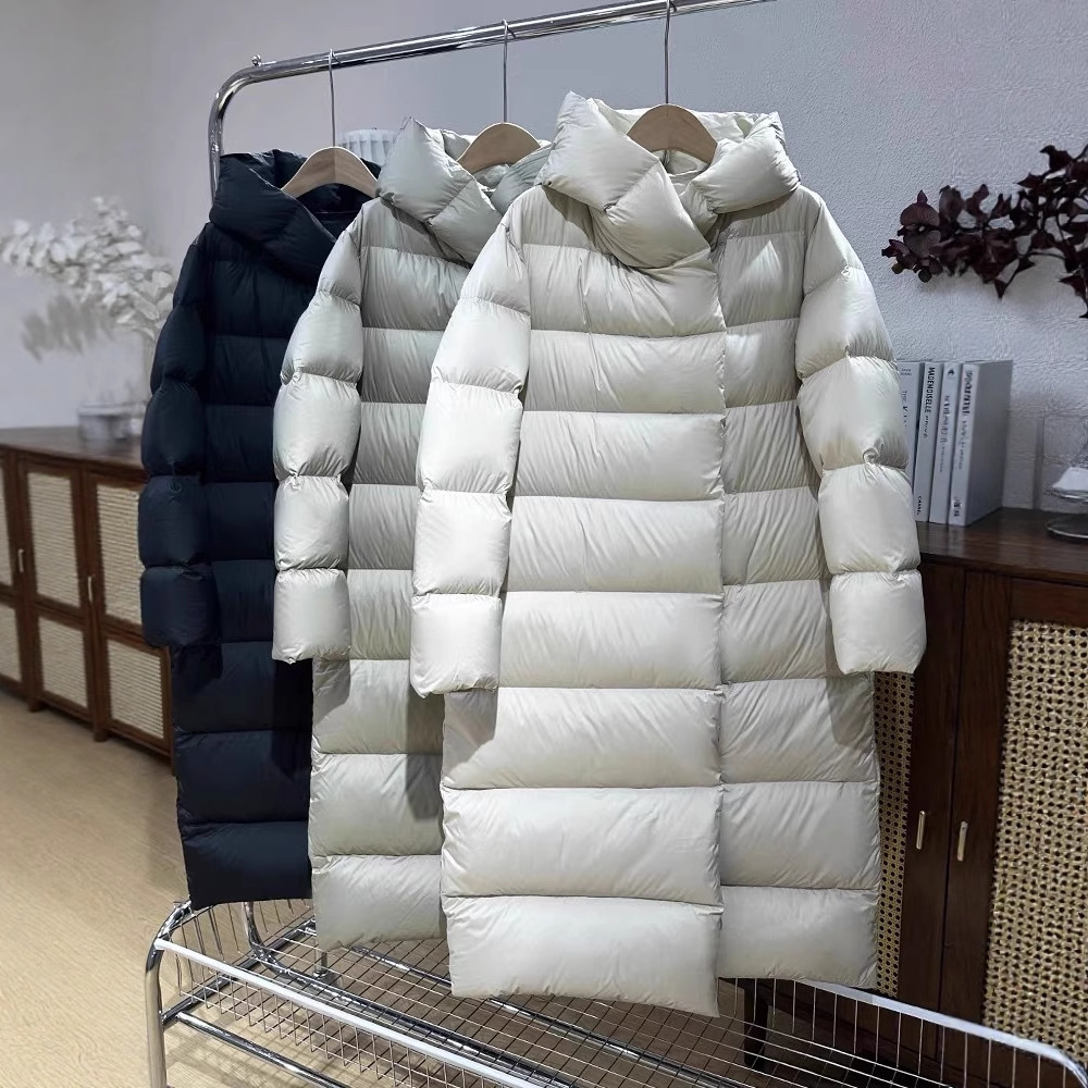 Wang Churan의 여성용 후드 두꺼운 다운 재킷 2025 새로운 느슨한 긴 무릎 위 겨울 따뜻하고 슬림한 하이 엔드