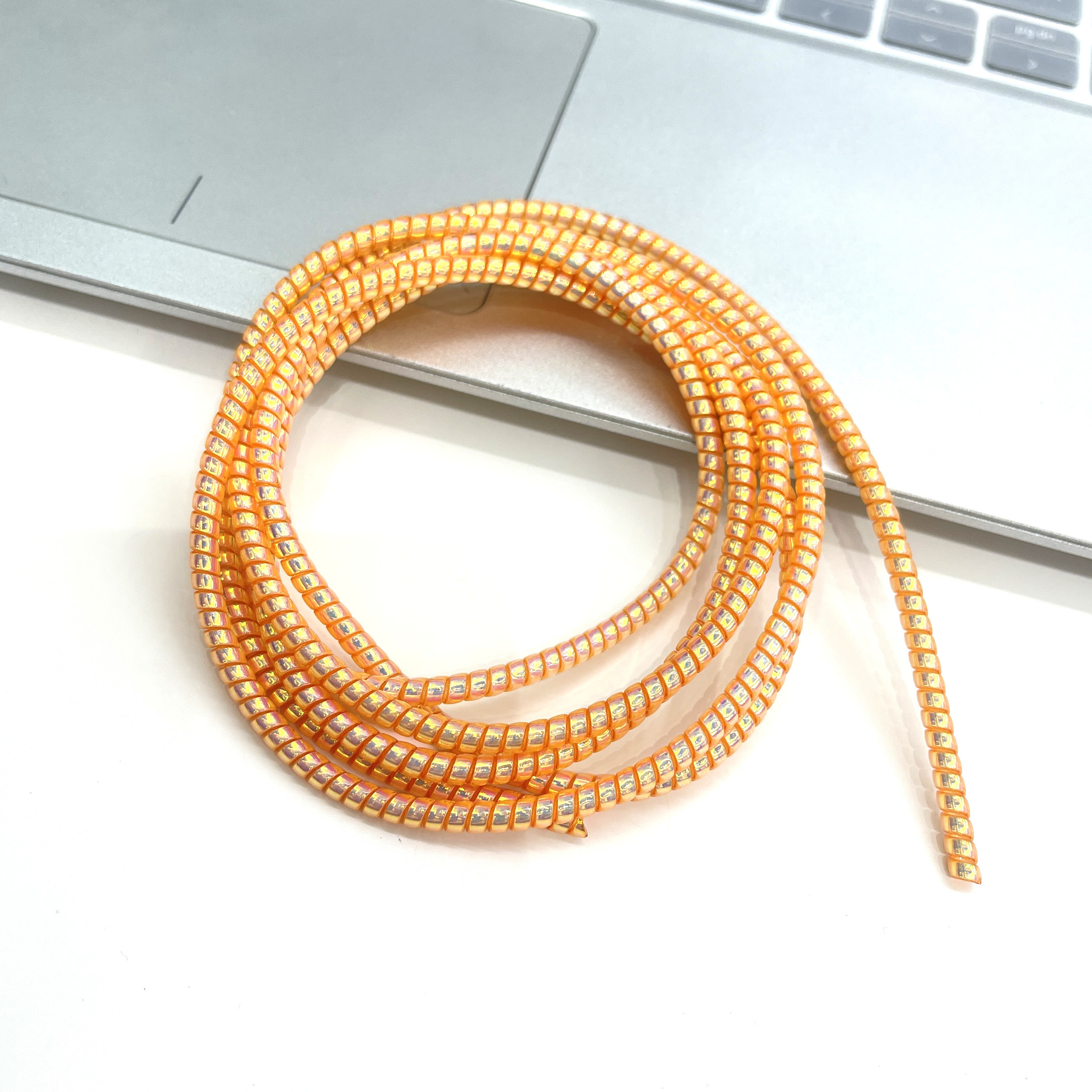 1.4m/1.6m cuerda de bobinado láser protección del medio ambiente TPU cable de datos del teléfono móvil cable de protección bobinado cuerda de resorte cubierta protectora