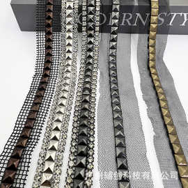 厂家直供四脚爪金字塔钉钻手工珠方形珠铆钉背胶服饰鞋帽箱包辅料