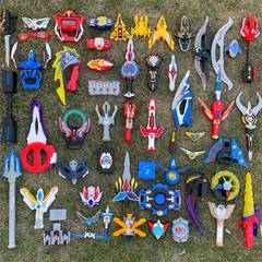 ウルトラマン トランスフォーマー トリガ セロジェド オブ 剣 剣 頭 ダーツ 飛行機 ブレスレット 武器 子供のおもちゃ