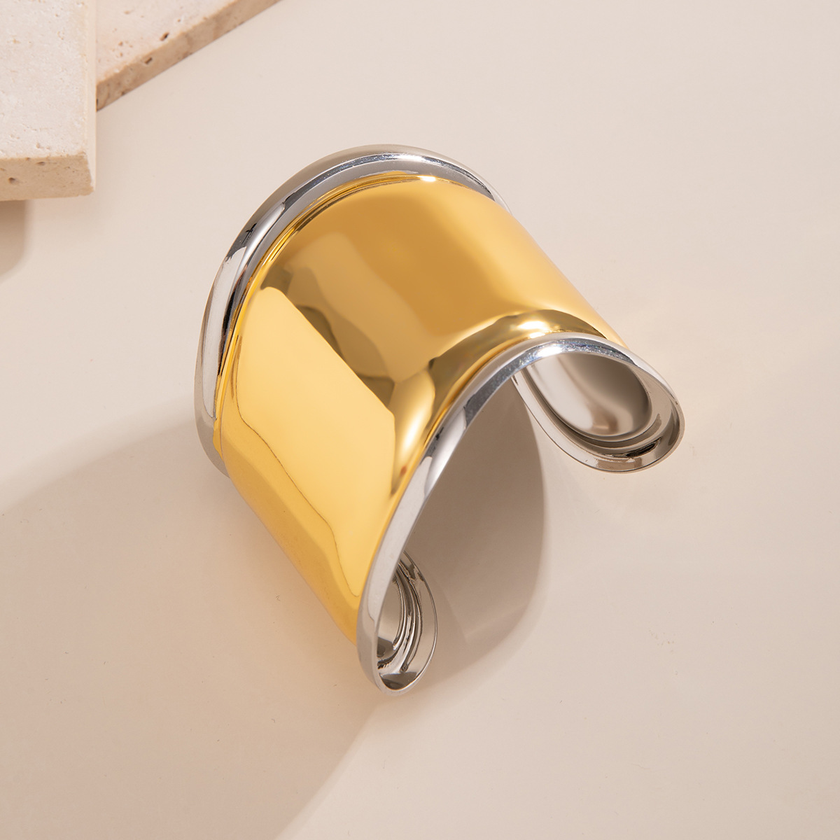 Manschettenarmreif für Damen, offene, breite, glänzende Armbänder, Wickelarmbänder_voghion.com