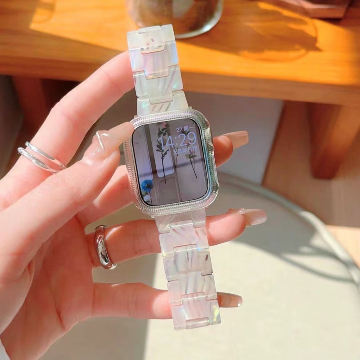 Summer new lightweight resin Apple S10 strap for Iwatch9 generation 876543SE fashion men and women