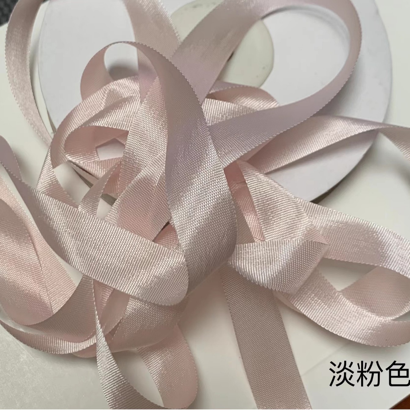 厂家提供可制作褶皱效果的50码一卷13MM人造丝丝带娃衣装饰带蝴蝶