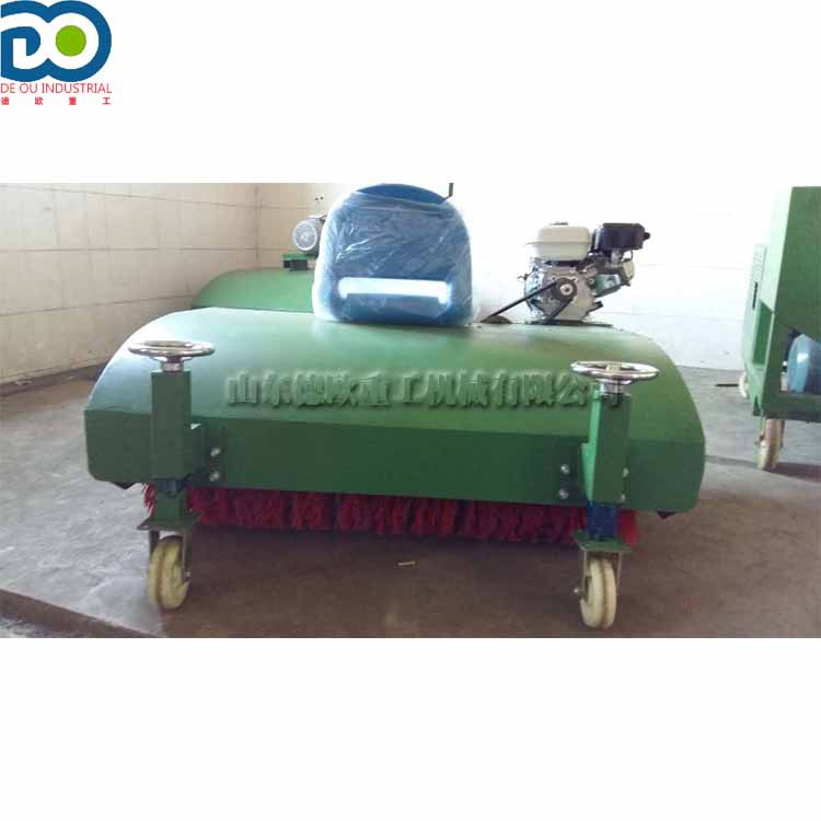 人造草坪梳草充砂一体 座驾式小型草坪刷草机 足球场刷草清理机