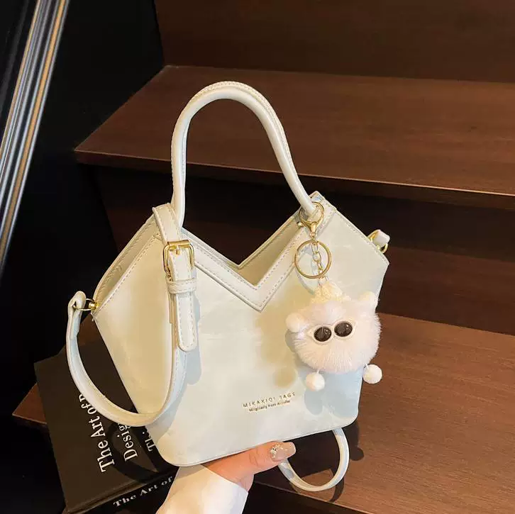 Small design capacious shoulder bag, universal one-shoulder bag