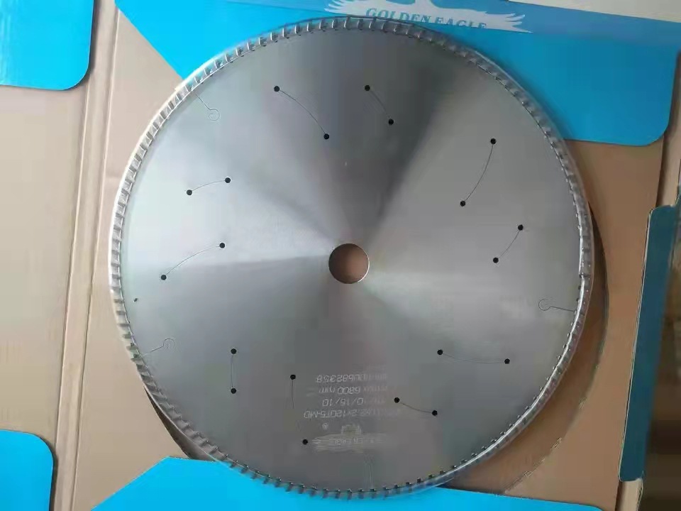 台湾鹰牌锯片代理台湾金鹰GOLDENEAGLE305*3.0*25.4*100T木用