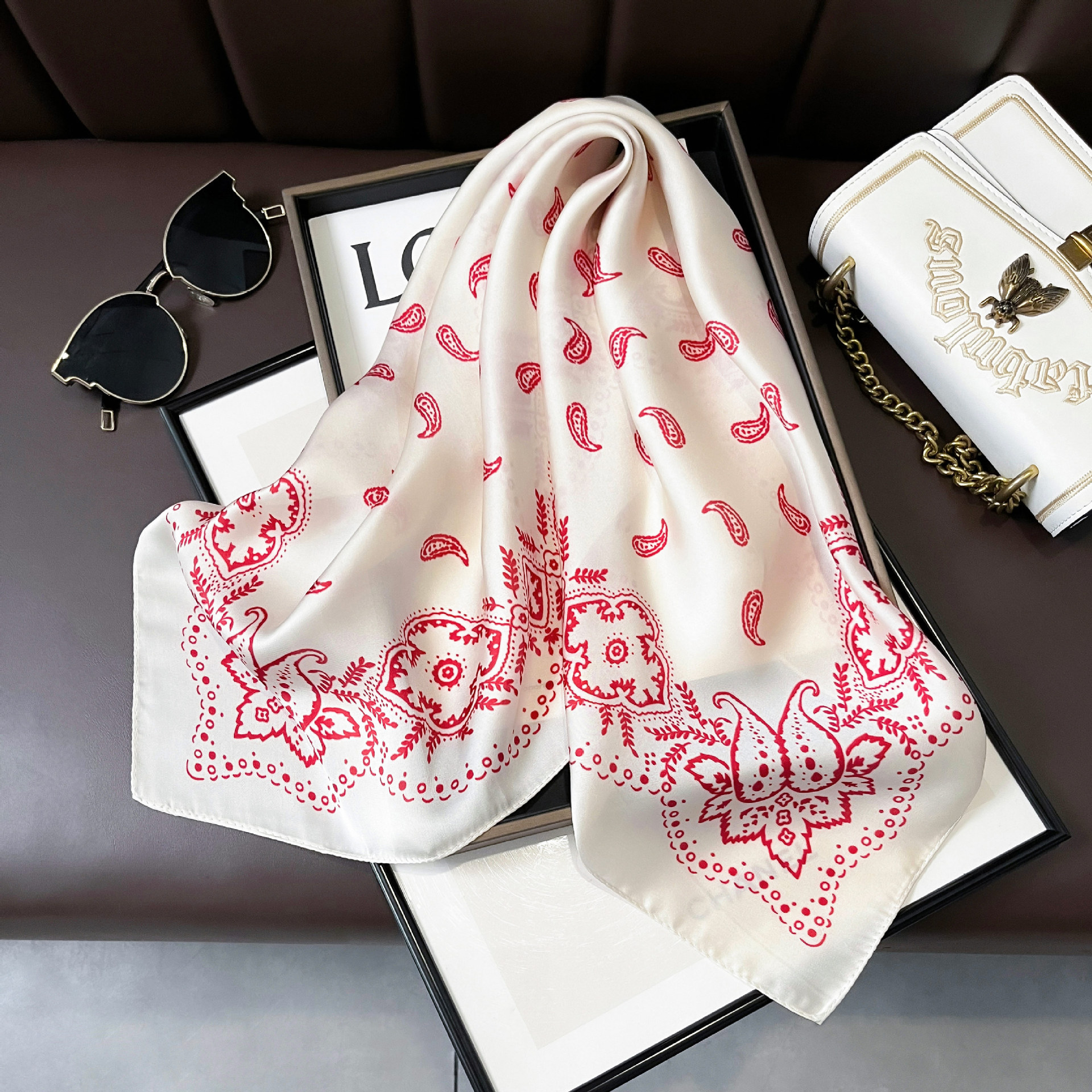 2023 été fleur de cajou polyvalent 70 petit carré écharpe Imitation soie femmes enfants jour cadeau décoration écharpe_voghion.com