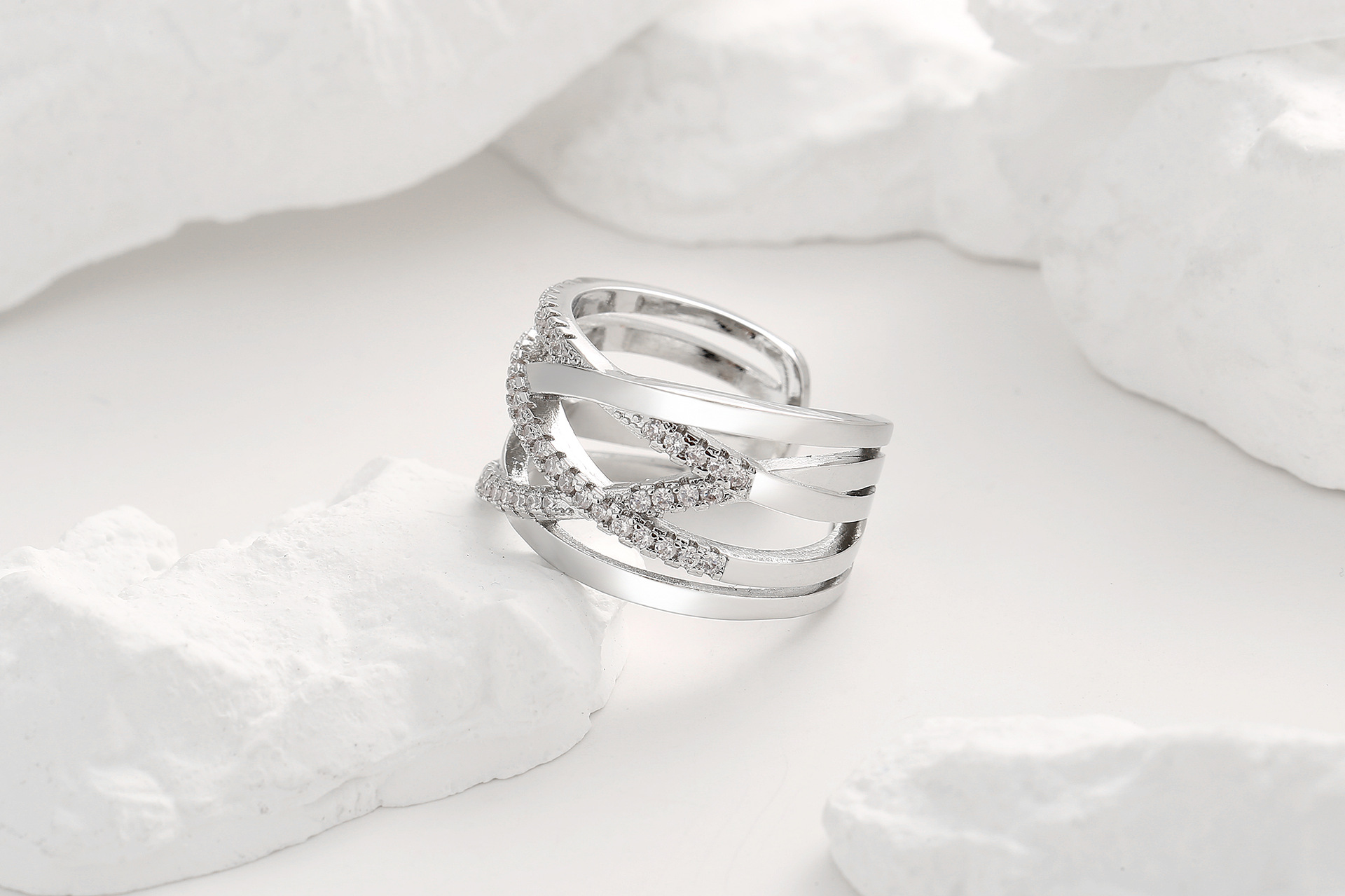 Fashion Solid Color Copper Criss Cross Zircon Rings