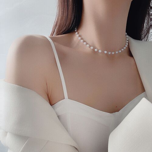 Japanese and Korean Sweet and Graceful Small Pearl Necklace Women's Fashion Light Luxury Niche Design Sense Clavicle Chain Retro Simple Neck Chain 