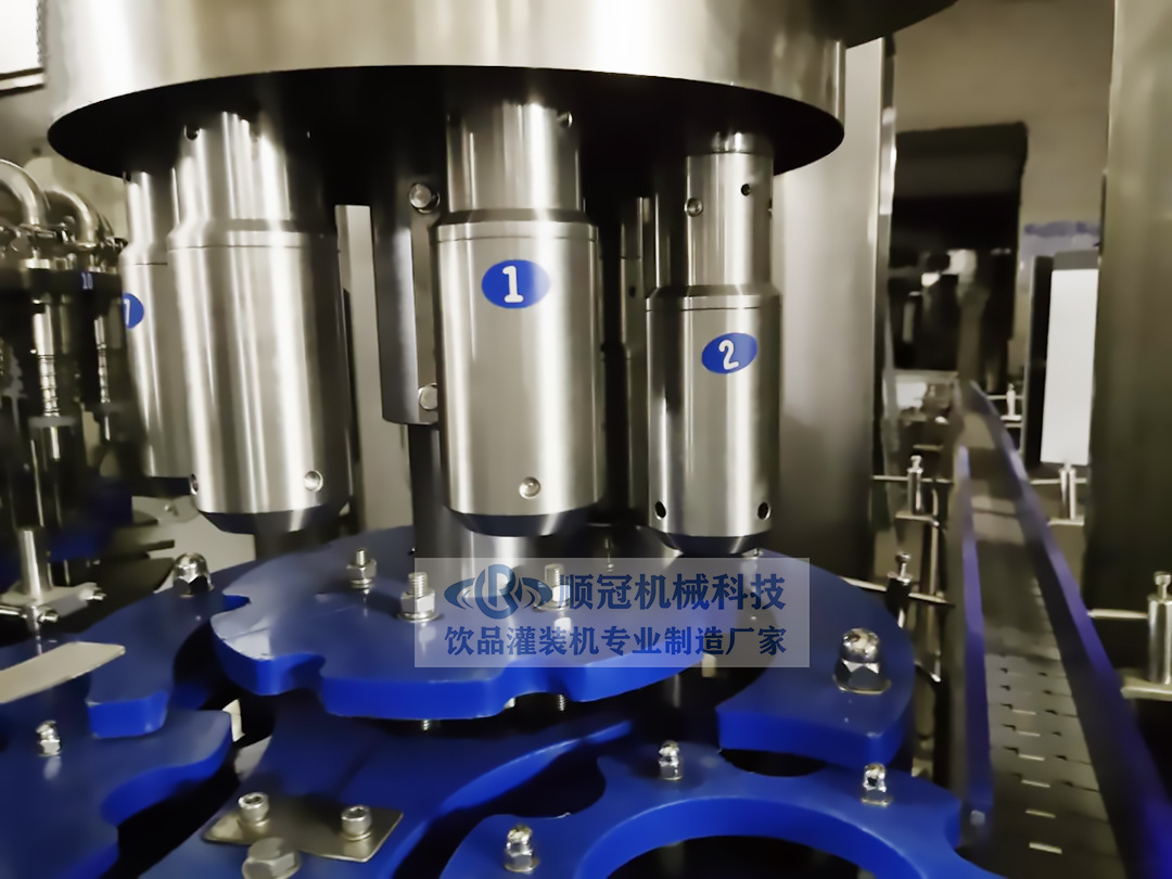 玻璃瓶灌装机 啤酒灌装生产线 玻璃瓶含气饮料灌装机