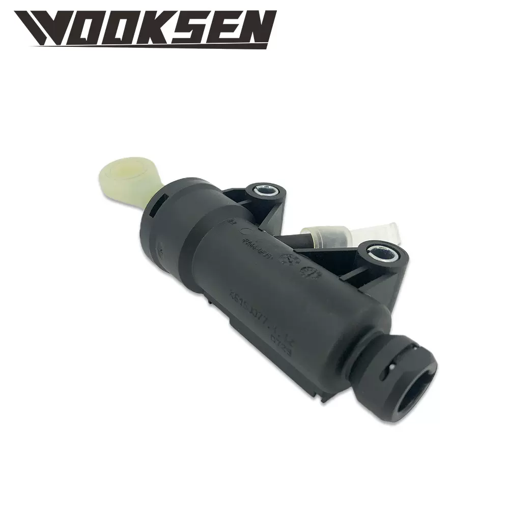 离合器总泵6773670 21526879477 1163899 21526752146 2152116189