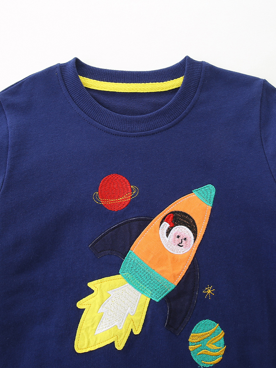 Modas para niños de otoño nueva camiseta infantil de manga larga camiseta impresa de cohetes de estilo europeo y americano camiseta deportiva de niños mezclada