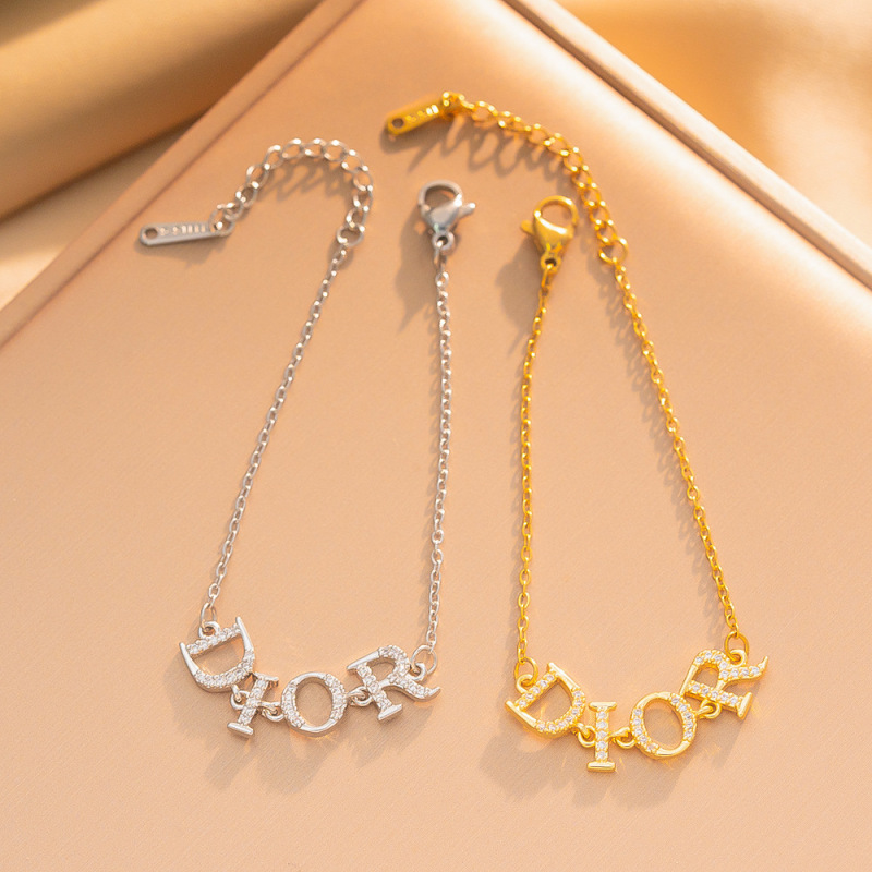 Chanel-Style Popular Letter Diamond Clavicle Chain, Chanel Double C Letter Diamond Simple Versatile Elegant Women's Necklace Chanel-Style Popular Letter Diamond Clavicle Chain, Chanel Double C Letter Diamond Simple Versatile Elegant Women's Necklace