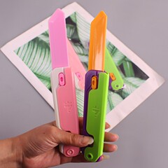 ディザトーン同金3d重力ダイコン刀現物重力ナイフ卸売りネット紅爆金創意解凍玩具