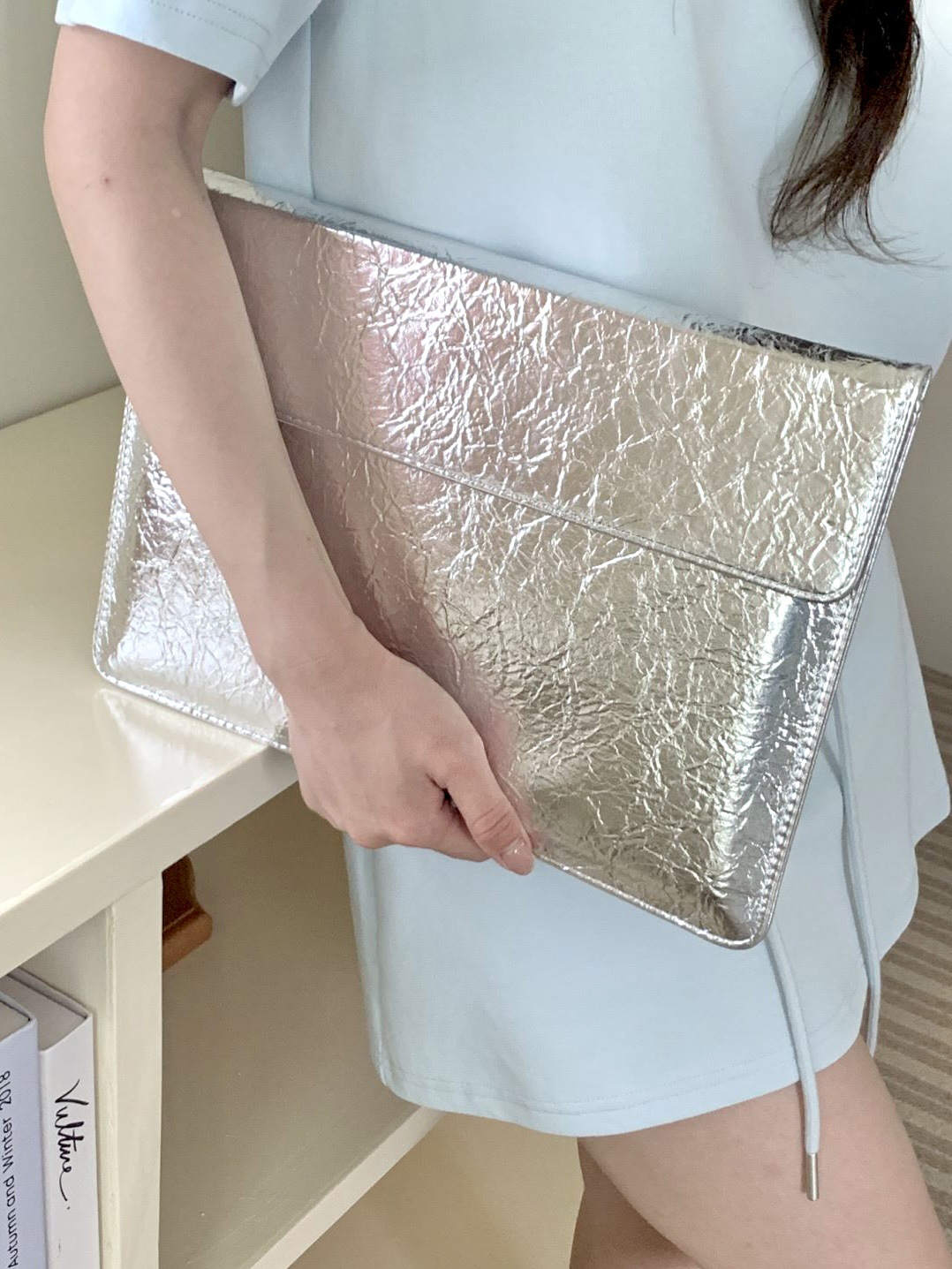 Explosively Popular Silver Laptop Sleeve, Fashionable Ins Hot Item, Suitable for MacBook Magnetic Sleeve