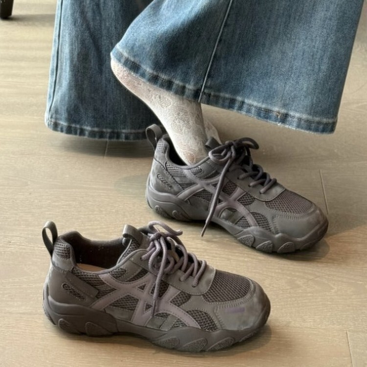 Retro Gray Thick-Soled Moral Training Shoes for Women 2025 Autumn and Winter New Versatile Casual Sports Shoes Increased Anti-Slip Hiking Shoes