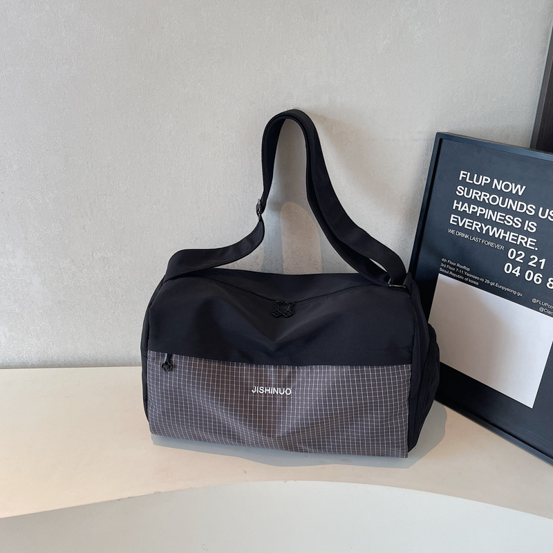 Small, lightweight, stylish travel bag, portable for short trips, hand-held luggage for women, fitness bag.