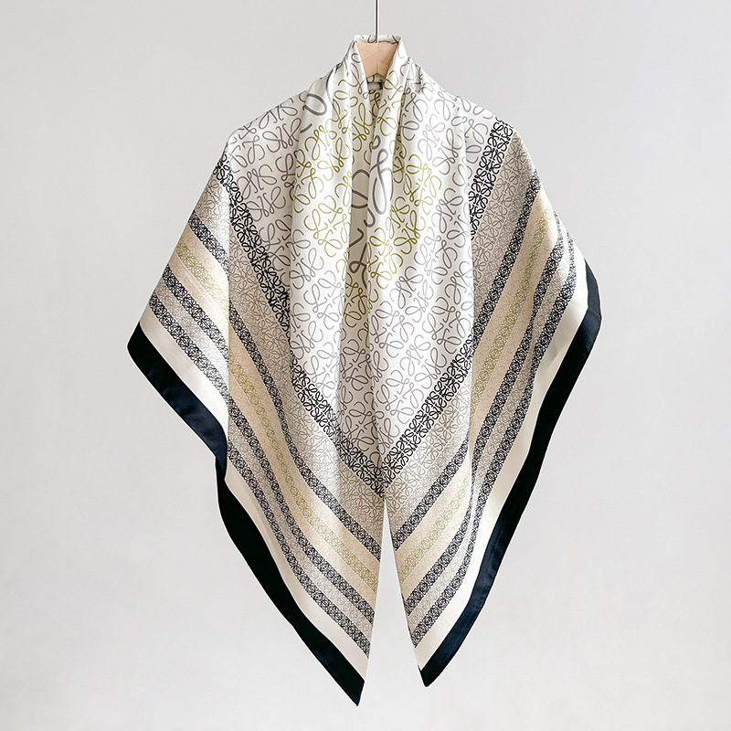 Venta caliente coreana, simple, nicho, diseño creativo, impresión, bufanda cuadrada de sarga, sensación de alto nivel, chal fresco a juego para mujer