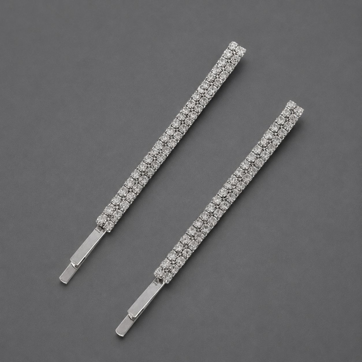 Horquilla de zirconio de lujo ligero europeo y americano con incrustaciones de diamantes, pinza de pelo de alta gama para mujer, suministro mayorista transfronterizo directo de fábrica.