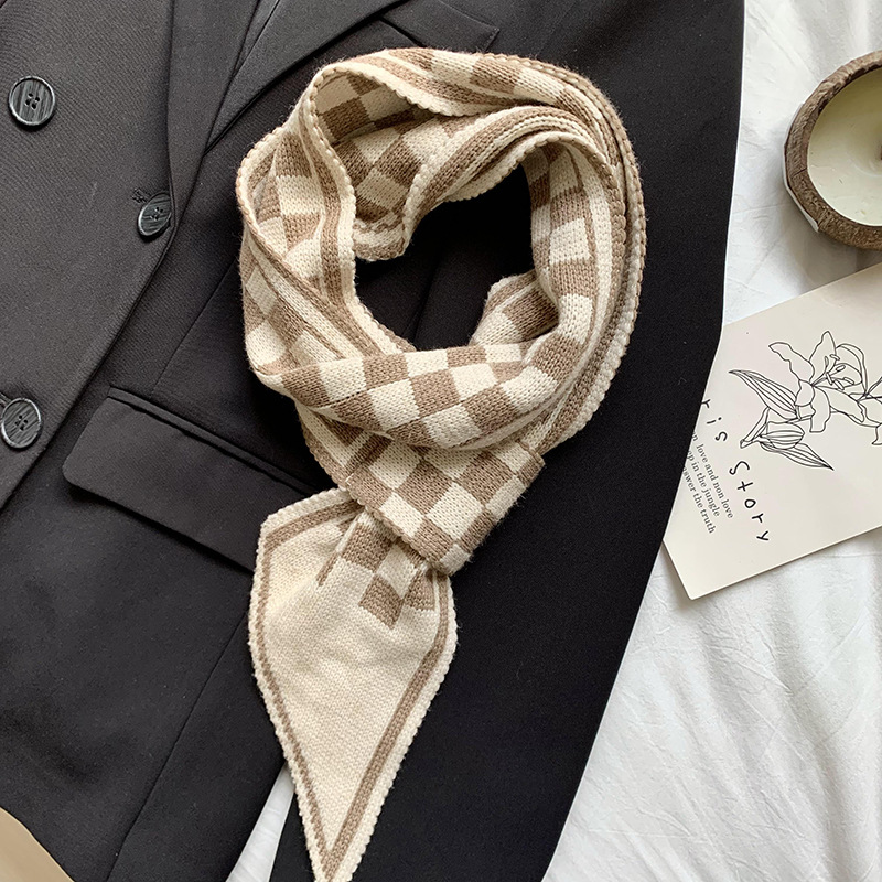 Bufandas de punto de alta sensación de nuevo estilo coreano otoño invierno versátil tablero de ajedrez perforación toallas de orejas perezosas cruzada guillera