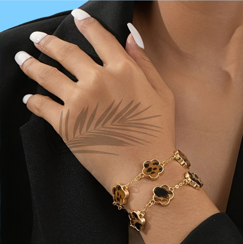 European and American Cross-Border Bohemian Fashion Classic Leopard Print and Five-Leaf Clover Charm Bracelet Jewelry Set with Multiple Options to Choose from