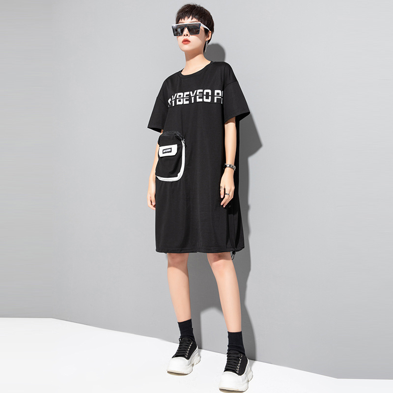 Lazy Style Letter Print Dress Design Sense Personality Stitching Three-dimensional Pouch Loose Large Size Short-sleeved Midi Dress Lazy Style Letter Print Dress Design Sense Personality Stitching Three-dimensional Pouch Loose Large Size Short-sleeved Midi Dress
