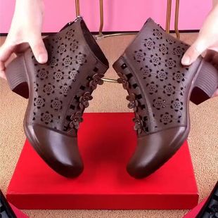 Hollow-out Sandals Women's 2025 Summer New Vintage Thick Heel Flower Short Boots Round Toe Non-slip Moms Shoes Breathable Hole Shoes