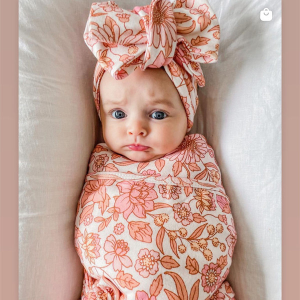 BABY SWADDLE WRAP Baby Package Fetting with 2 pieces of baby wrapped…