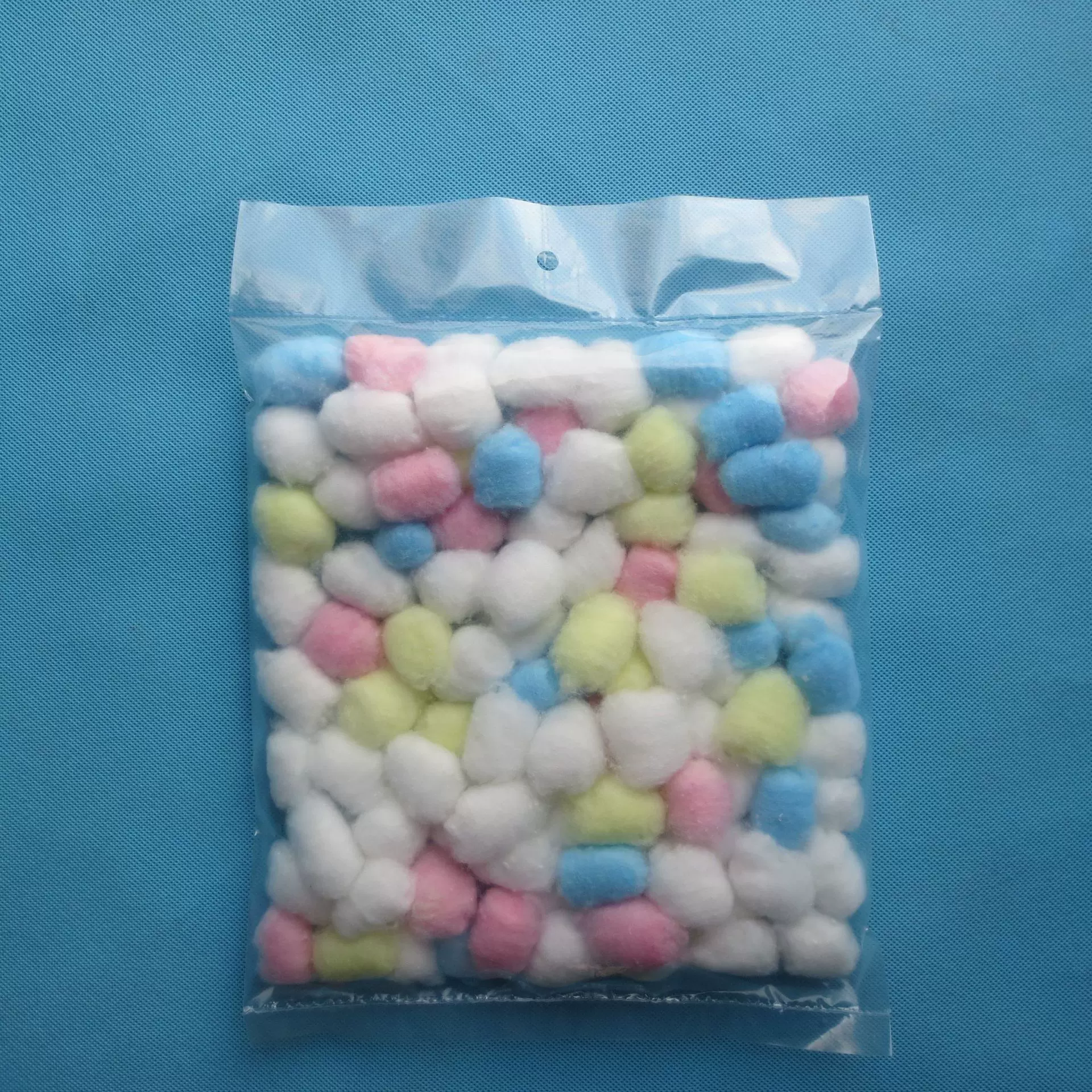 100粒四彩色仓鼠脱脂棉球 仓鼠彩色棉球宠物用品江苏厂家龙猫棉花