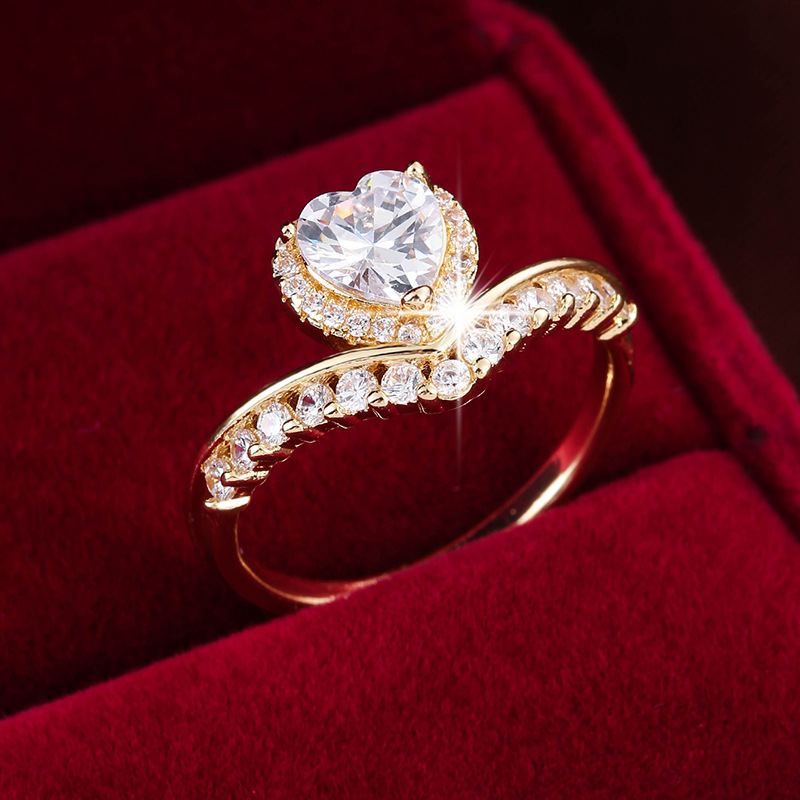 Elegant sophisticated design ring