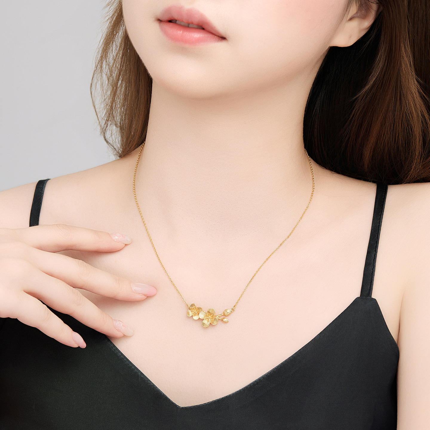 Xuping imitación de oro ligero lujoso temperamento de ciruela nueva cadena de clavícula de estilo chino nuevo collar de aleación de cobre chapado 24k al por mayor