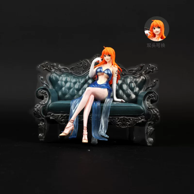 Статуя (One Piece) Нами — двуглавый коллекционный предмет, сидит на декоративном диване, цвет Саама